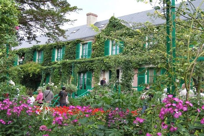 Giverny Monet's House Gardens Small-Group with Hotel* Pickup - Flexible Tour Options for Different Schedules