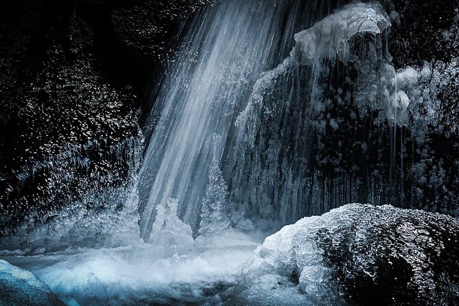 Glacier Express Jeep & Hiking Tour - Local Icelandic Guide - The Experience of Local Guides: Knowledge and Fun