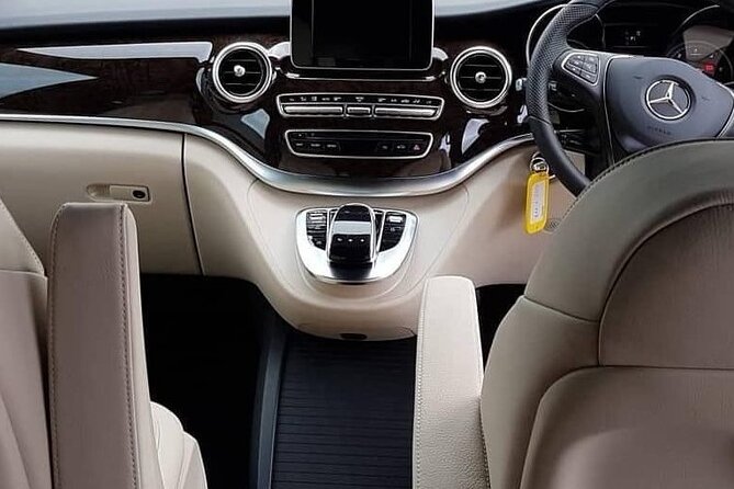 Glaway To Dingle Private MPV Transfer - The Mercedes V Class: Comfort and Style on the Road