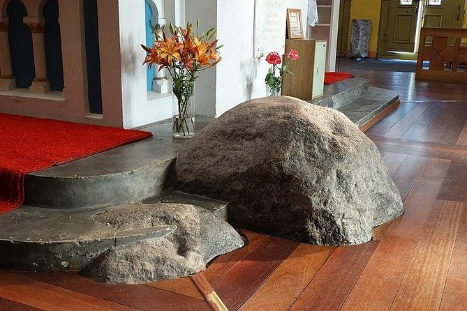 Go on a pilgrimage from Riga - visit Siluva and Hill of Crosses! - From Riga to Siluva: Visiting the Shrine of Our Lady