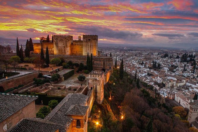 Going to Alhambra? 3 hrs Private Tour! Skip the long lines to visit the Alhambra - The Main Stops: What You Will See