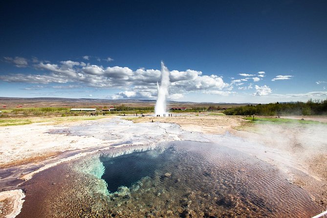 Golden Circle and Kerid Crater Afternoon Tour from Reykjavik - Gullfoss Waterfall: Iceland’s Golden Cascade