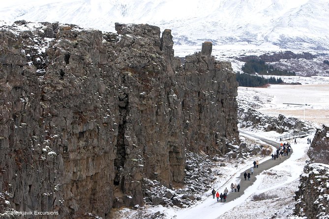 Golden Circle Tour and Evening Northern Lights Cruise from Reykjavik - Visiting Geysir and the Multimedia Show