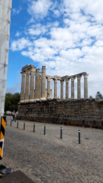 Golden Era of Évora walking & the portuguese wine tasting. - Exploring Évora’s Palaces, Fountains, and Gardens
