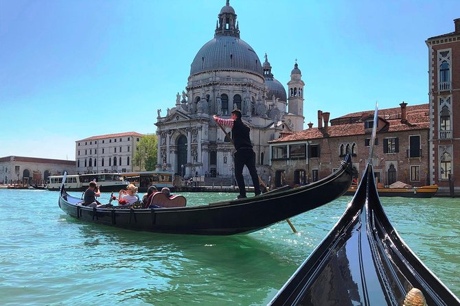 Gondola Ride and St Mark's Basilica Tour - The Gondola Ride: Views and Realities