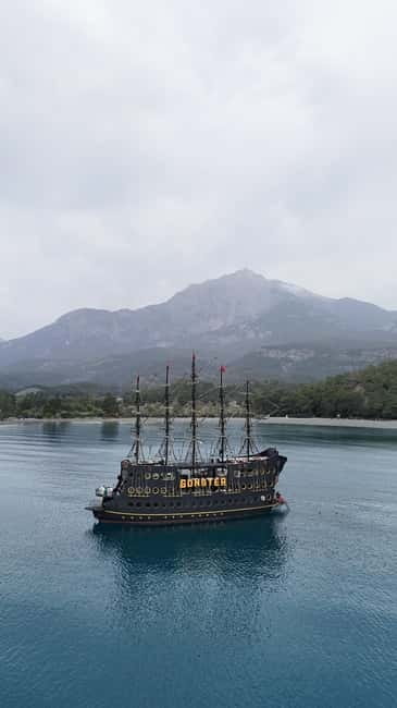 Gonster All-Inclusive Pirate Boat Trip with Transfer - How the Pirate-Themed Boat Offers a Unique Atmosphere