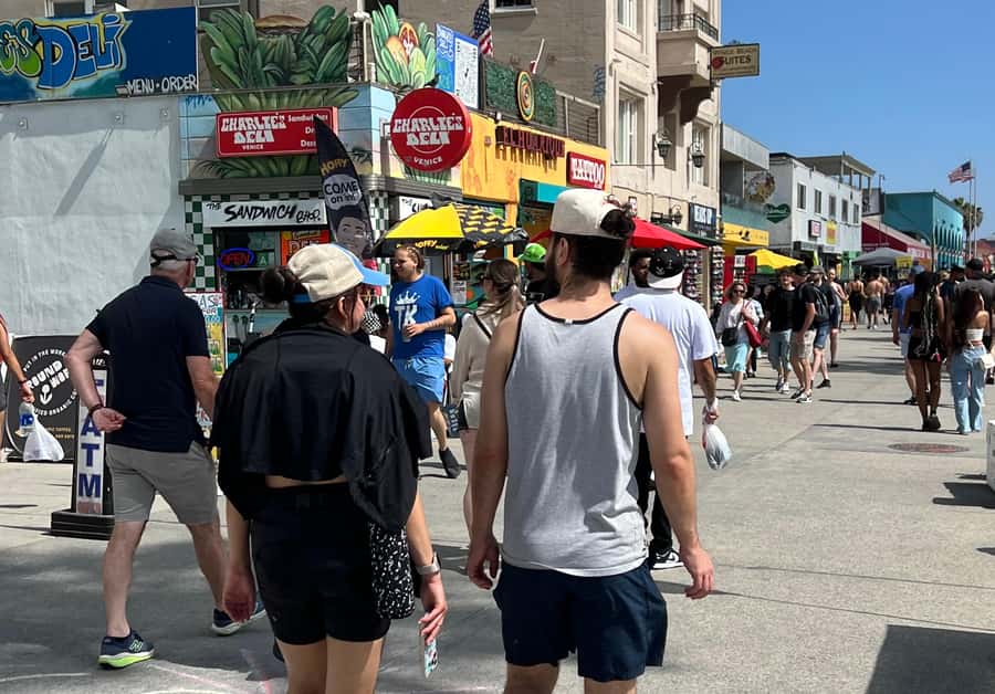 Gourmet LA Venice Beach Walking Food Tour by Delicious Dish - Food Tastings at Venice’s Top-Rated Eateries