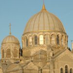 Gourmet Visit to Biarritz - Starting at the Phare de Biarritz for a Panoramic Overview