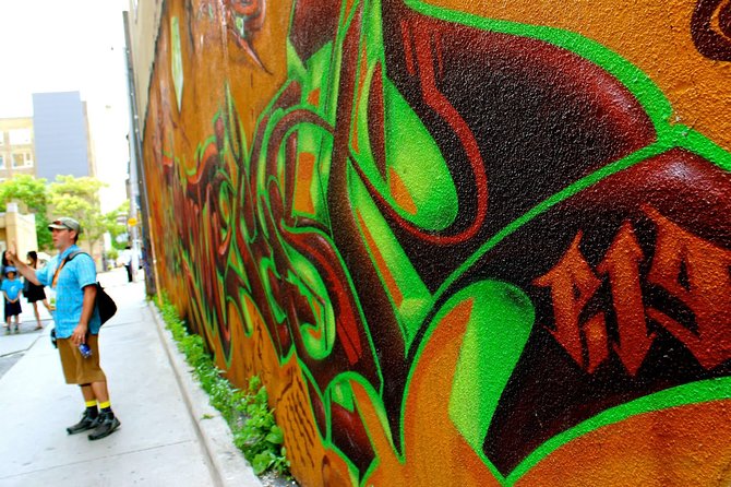Graffiti in Toronto Walking Tour - Starting Point at MEC Toronto