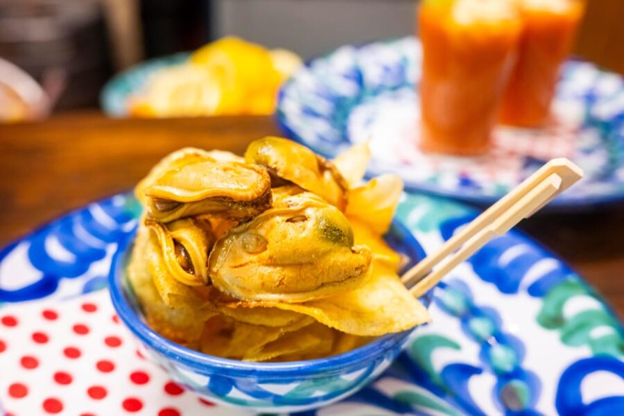 Granada: Authentic and intimate Flamenco Show with Snacks - The Unique Setting of Cueva Flamenca La Comino