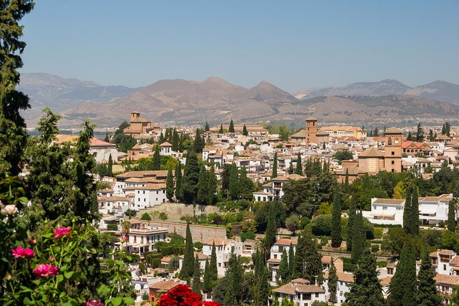 Granada full day: La alhambra completa + el Albaicin y Sacromonte - Starting Point and Tour Logistics in Granada