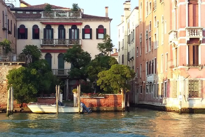 Grand Canal boat tour and Murano glass experience with Hotel pick up - Navigating Venice’s Iconic Grand Canal by Water Taxi