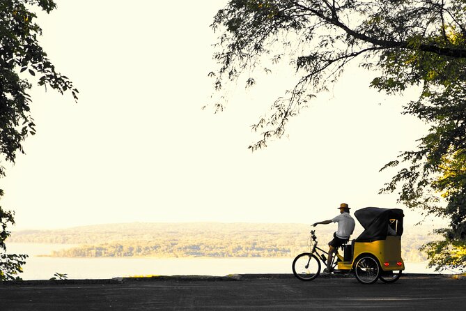 Grandview Drive Postcard Tour Experience - Historic Homes and Notable Landmarks Along the Route