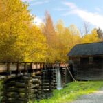 Great Smoky Mountains NP Driving Tour smartphone autoplay APP/GPS - Exploring the Oconaluftee Visitor Center and Native Heritage