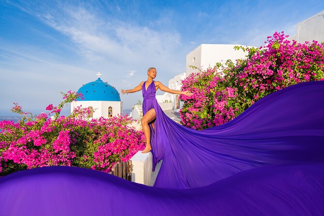 GROUP FLYING DRESS PHOTOSHOOT in Santorini - The Meeting Point at Mama Lena in Imerovigli