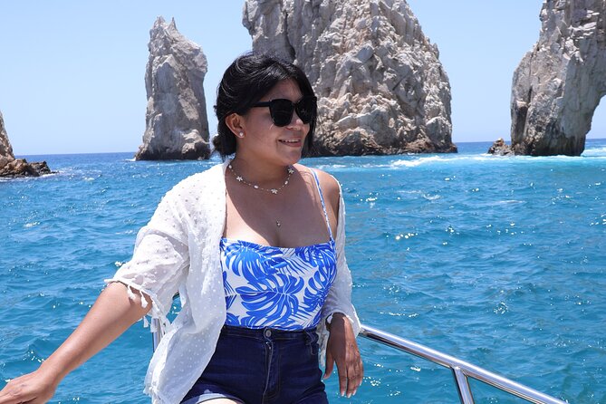 Group tour of the Cabo San Lucas Arch - Exploring the Iconic El Arco and Surroundings