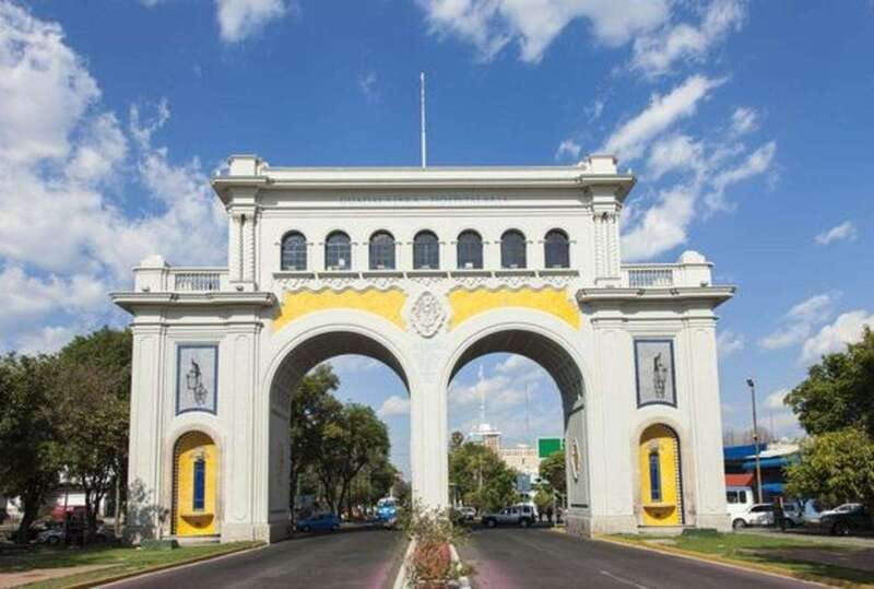 Guadalajara : Highlights Walking Tour With A Guide - Starting Point at La Perla Hotel Boutique B&B