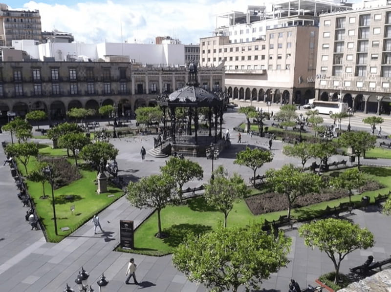 Guadalajara : Must-See Sites Walking Tour With A Guide - Starting Point: Convenient Meeting at Hotel Portonovo Plaza Centro