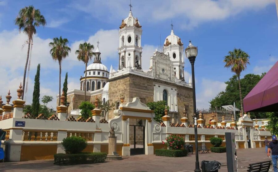 Guadalajara: Tlaquepaque Walking Tour - Discovering the Regional Ceramics Museum