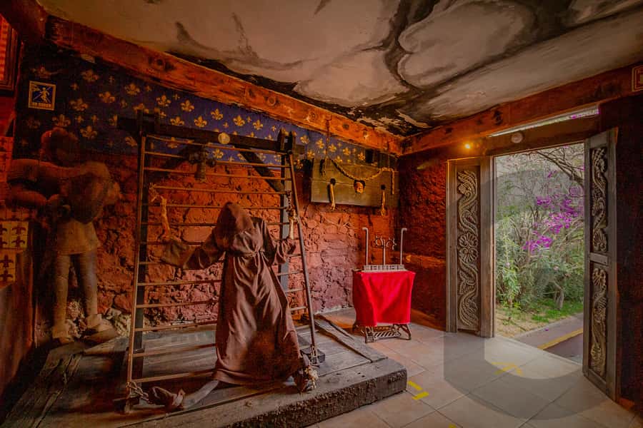 Guanajuato: Mummies, Mines and Tunnels Guided Group Tour - Starting Point at Macro Foto Guanajuato and Transportation