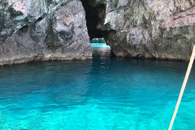 Guided day by boat to the Secrets of the Island of Capri - Scenic Sailing Along the Sorrento Coast