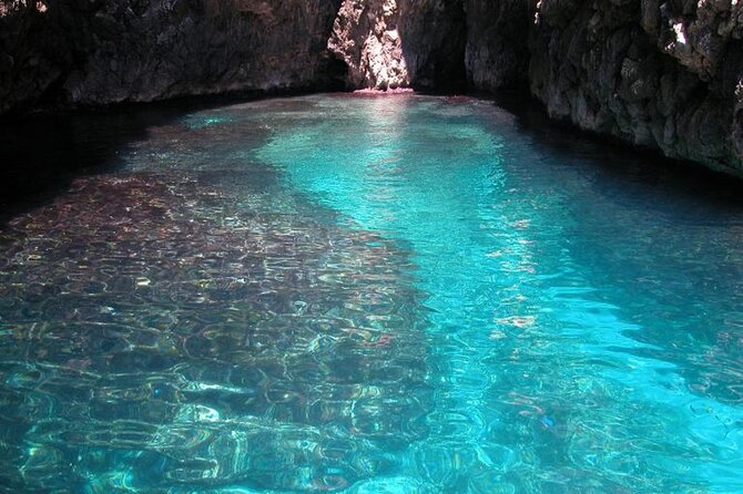Guided Private Boat Excursion to Discover the Caves - Starting Point at Santa Maria di Leuca’s Porto Vecchio