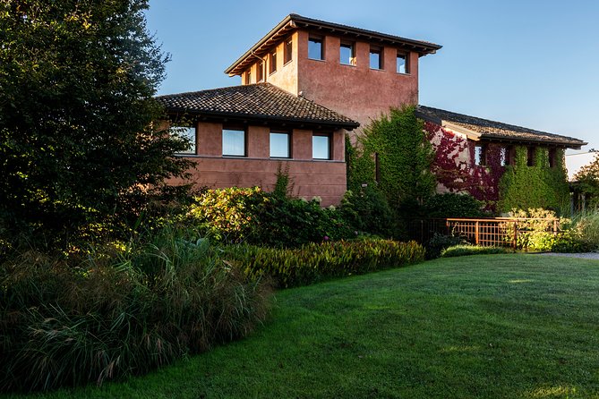 Guided tasting with our team - The Guided Tasting: Red, White, and Sparkling Wines