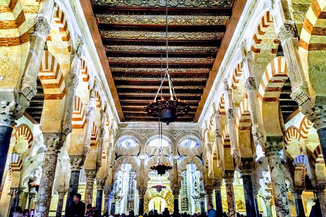 Guided Tour Jewish Quarter and Mosque-Cathedral of Córdoba with tickets - Starting the Córdoba Experience at Puerta de Santa Catalina