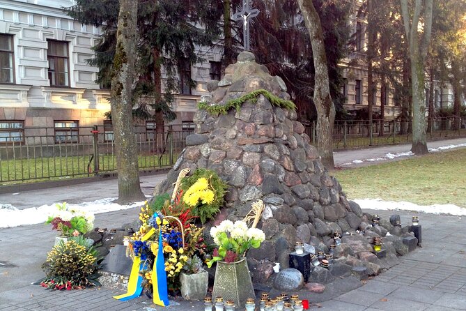 Guided Tour of KGB Museum in Vilnius (Museum of Occupation and Freedom Fights) - The Guide’s Role and Storytelling Style