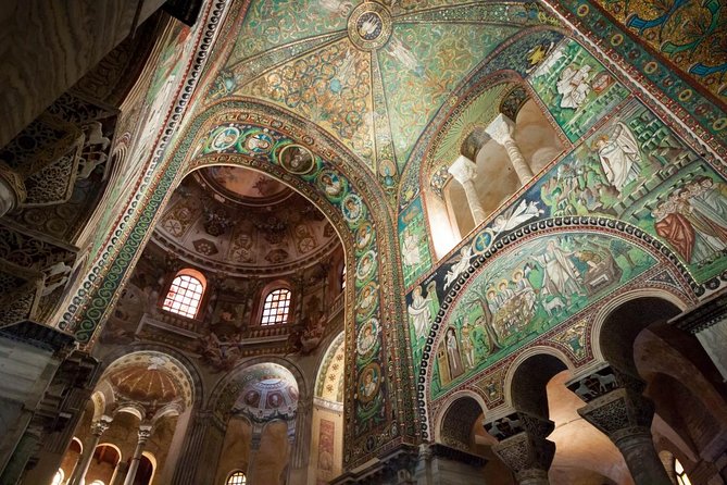 Guided Tour of Mosaic Tiles in Ravenna - The Galla Placidia Mausoleum and Its Starry Dome