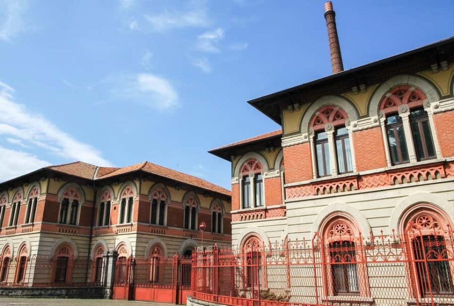 Guided tour of the Crespi d'Adda Workers' Village: discover its secrets and curiosities - The Significance of Crespi dAdda as a UNESCO Site