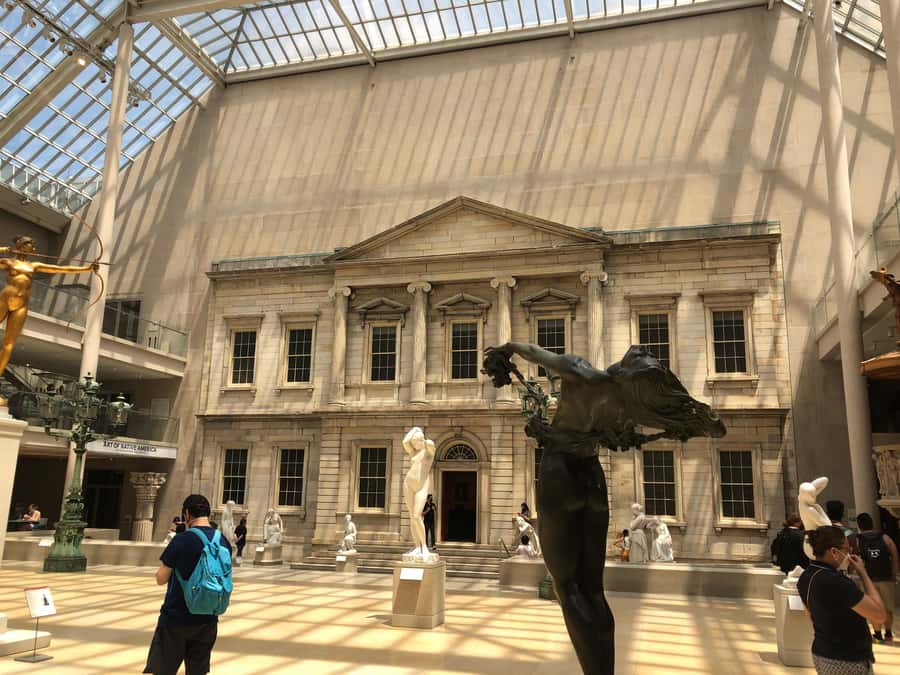 Guided Tour of the Metropolitan Museum of Art - Highlights of the Mets Classic Art Exhibitions