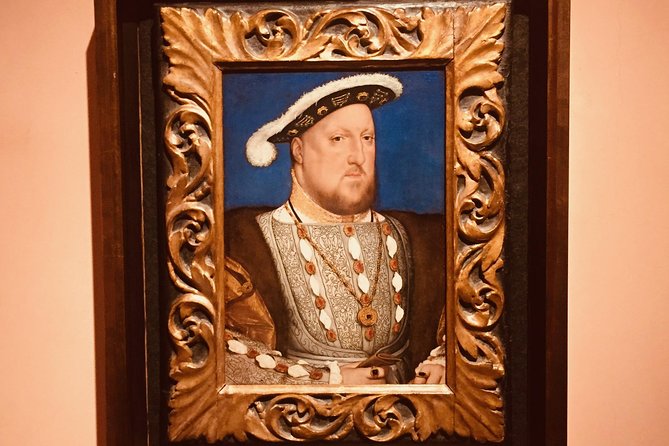 Guided tour of the Thyssen Museum in Madrid, entrance fees and pick-up at the hotel. - The Guide: Knowledgeable and Personable