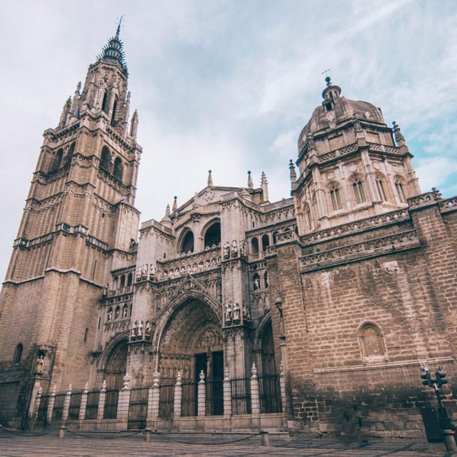 Guided tour of the Toledo Cathedral (Input no included) - Starting Point at Plaza Zocodover
