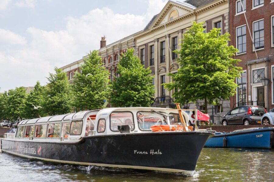Haarlem: Sightseeing Canal Cruise through the City Center - Highlights of the Guided Stops Along Haarlem’s Waterways