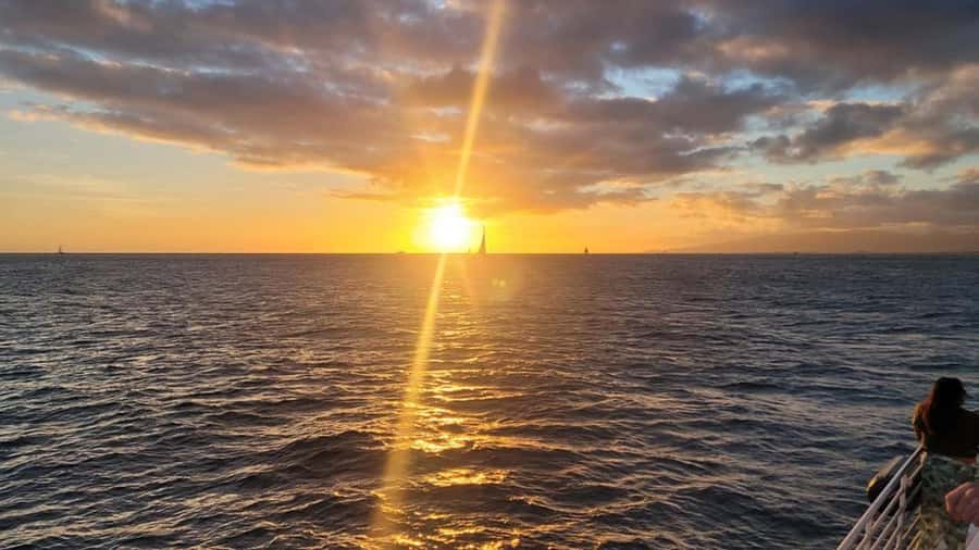 Haleiwa: Oahu North Shore Sunset Cruise - Choose the Perfect Boat for Your Group