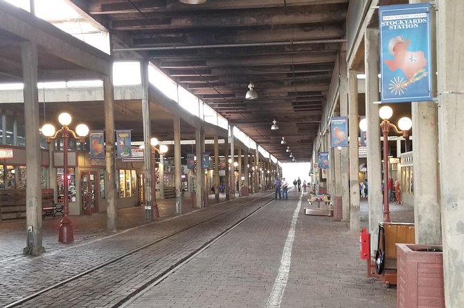 Half-Day Best of Fort Worth Historical Tour with Transportation from Dallas - Exploring the Fort Worth Water Gardens