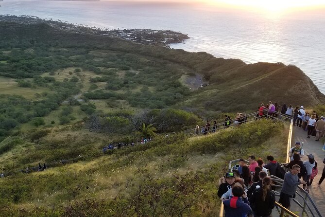 Half-Day Hiking Tour to Diamond Head and Makapuu Lighthouse - Makapuu Lighthouse Trail: Coastal Views and Whale Watching