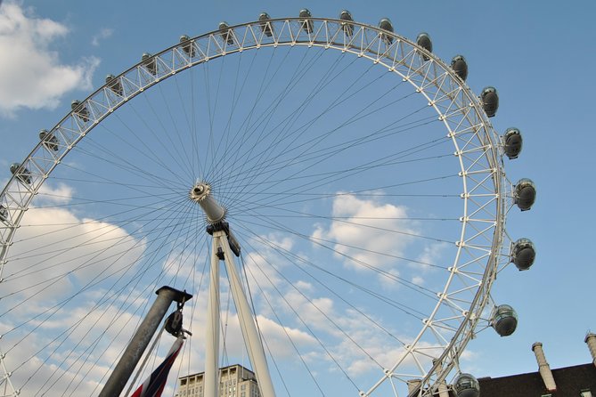 Half-Day Private Chauffeur-Driven Tour of London - Visiting Iconic Sights: Big Ben and Trafalgar Square