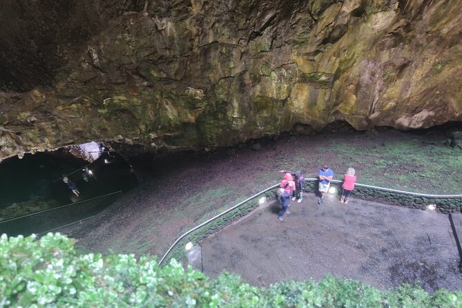Half Day Tour to the Caves - Relaxing in the Natural Pools of Biscoitos