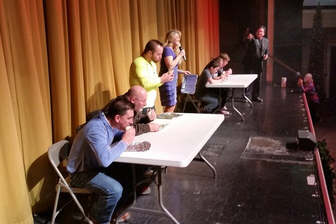 Hamners' New Year's Eve Extravaganza in Branson - The Festive Atmosphere at Hamners Theatre