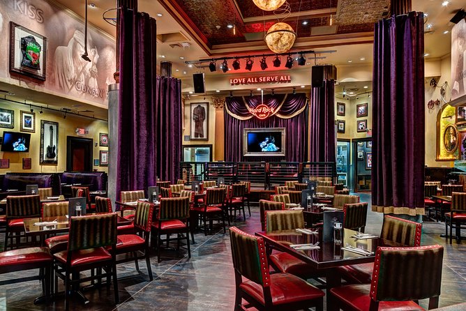 Hard Rock Cafe Philadelphia - Starting at Philadelphia’s Historic Center: The Meeting Point