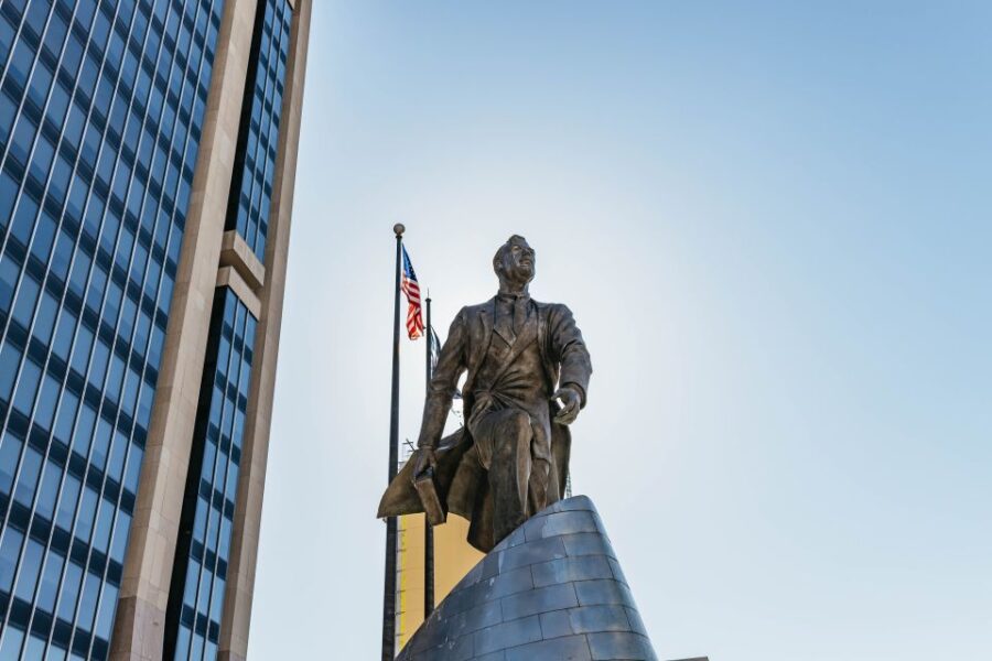 Harlem: Mount Morris Gospel Tour with Brunch - Starting at the Historic Apollo Theater