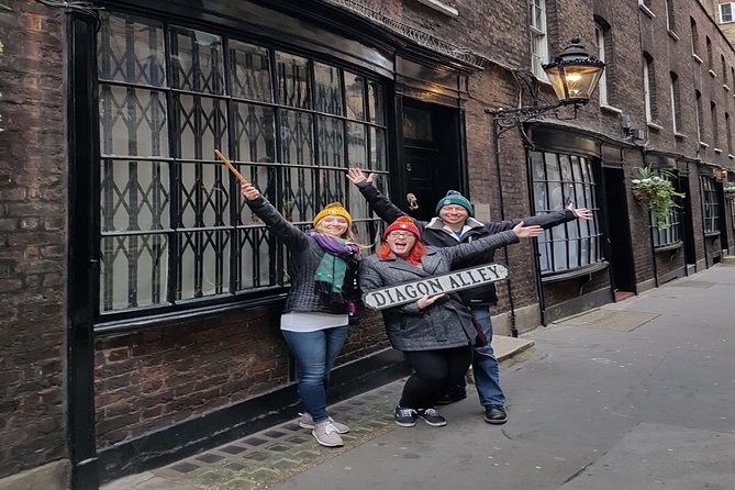 Harry Potter's Lacock and Oxford Taxi Tour - Starting in Lacock: Exploring the Filming Location and Heritage Village