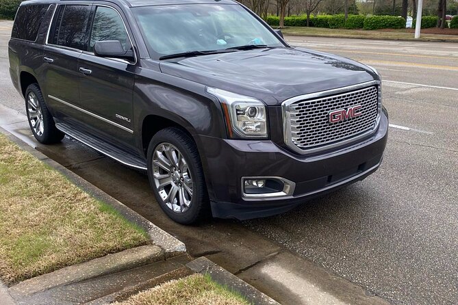 Hartford Bradley Airport (BDL) to Springfield City - RoundTrip Private Transfer - Suitable for a Wide Range of Travelers and Group Sizes