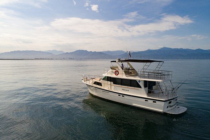 Hatteras 58-61' Luxury Yacht in Puerto Vallarta & Nuevo Nayarit - Starting Point and Group Size