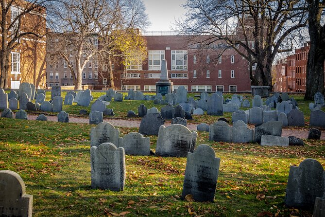 Haunted Bostons Historic Streets Walking Guided Tour - The Guide’s Role in Bringing Boston’s Ghostly Past to Life