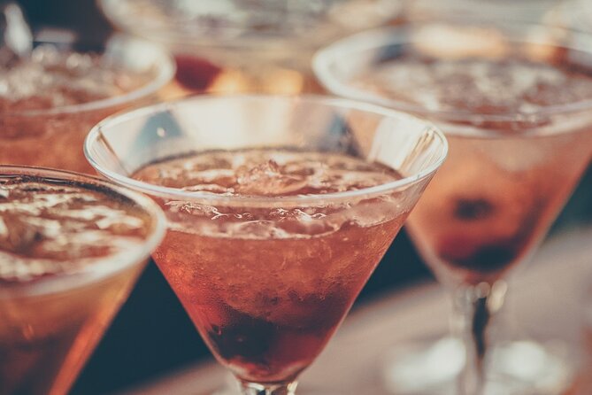 Haunted Pub Crawl for the Broken-Hearted - Exploring Charleston’s Haunted Historic Sites