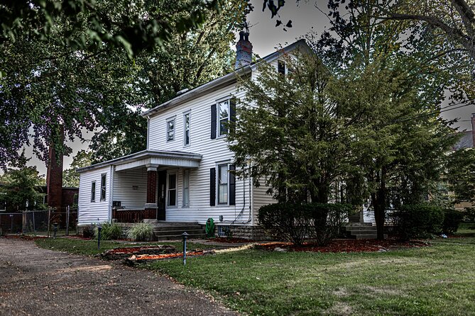 Haunted Tour in Mount Healthy from Cincinnati - Starting Point at Fibonacci Brewing Company