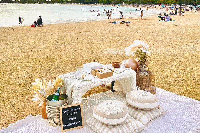 Hawaii Beach Picnic Date - The Photography Session and Special Occasion Arrangements